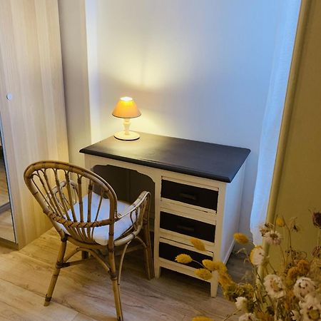 Godinne Gite: A La Courbe Du Fleuve מראה חיצוני תמונה